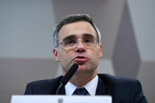 andre-mendonca-0112jpg