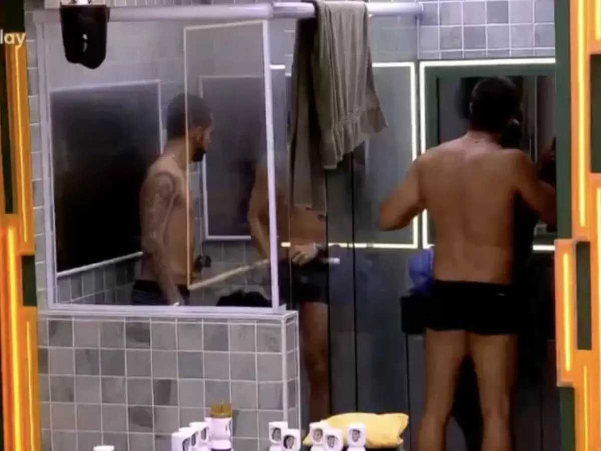 BBB 25: Gêmeos discutem no chuveiro por uso de sabonete: 'Passou no c*'