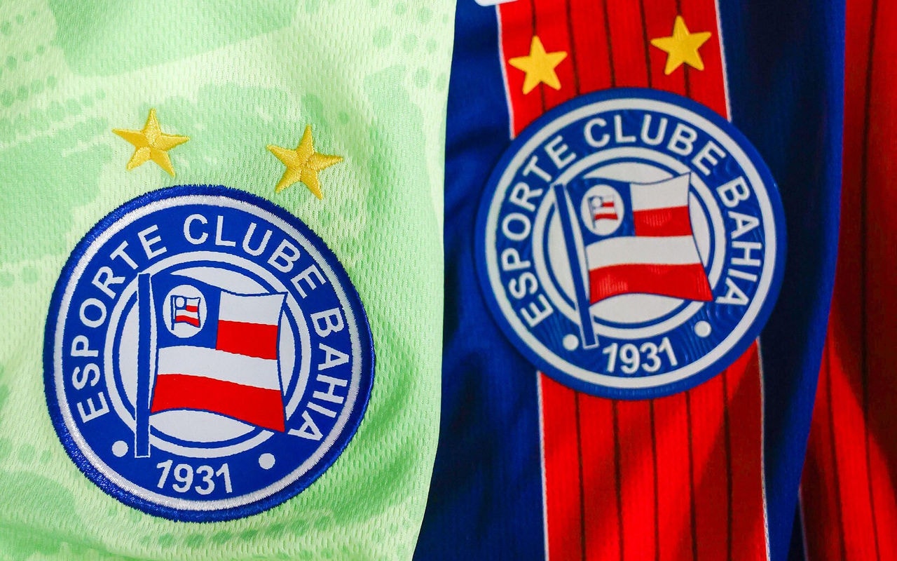 Camisas do Bahia no vestiário da Fonte Nova (Foto: Letícia Martins / EC Bahia)
