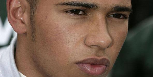 Pentacampeão da F1, Lewis Hamilton tem contrato com a Mercedes até 2020
