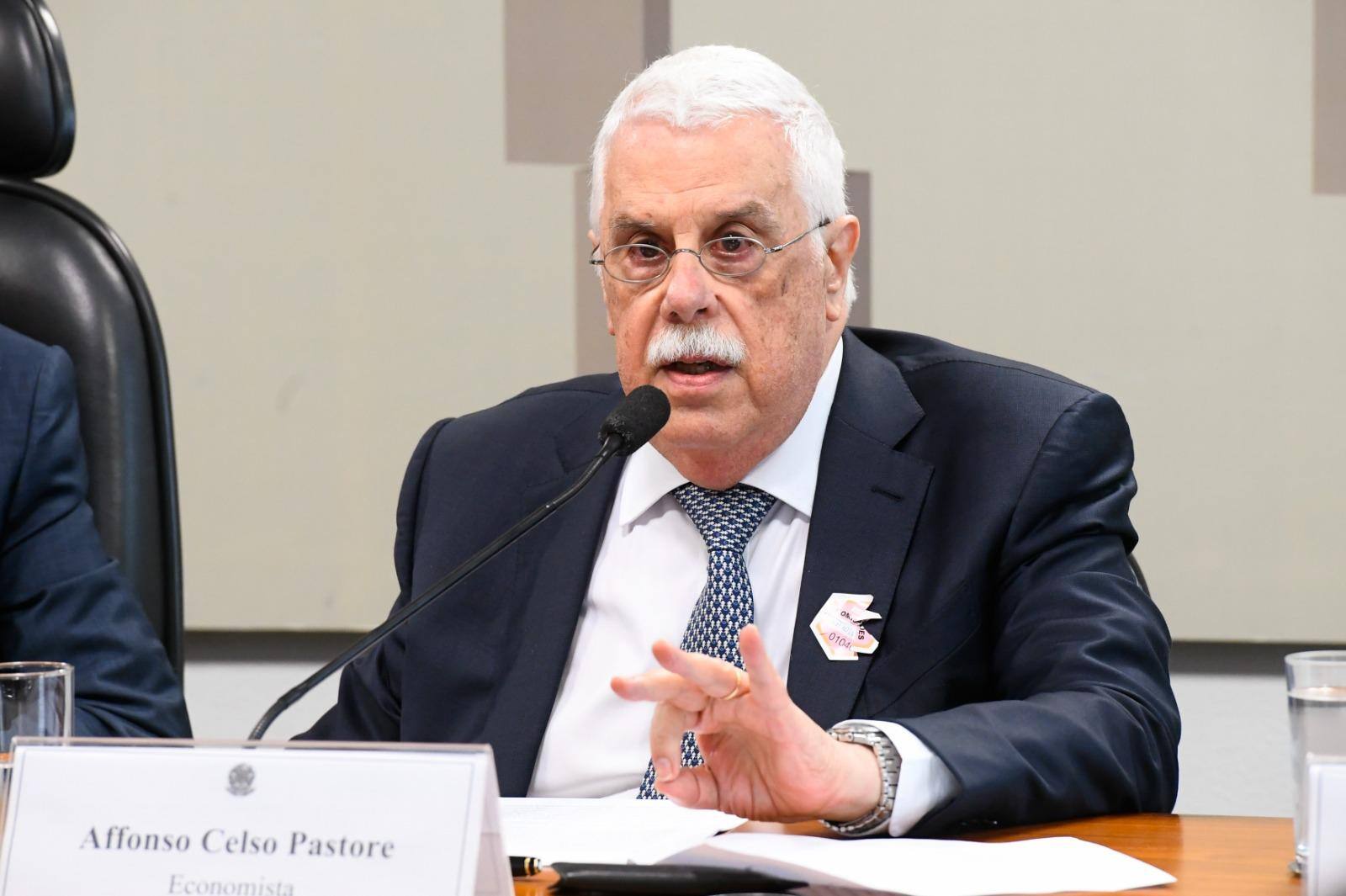 Graduado e com doutorado pela Universidade de São Paulo (USP),  Affonso Celso Pastore era um dos economistas mais renomados do País