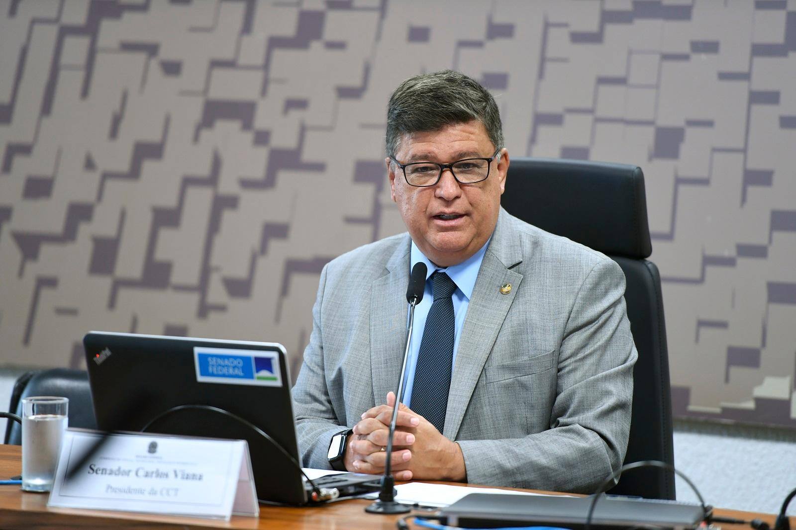 Carlos Viana é relator de proposta que cria o Dia de Celebração da Amizade Brasil-Israel