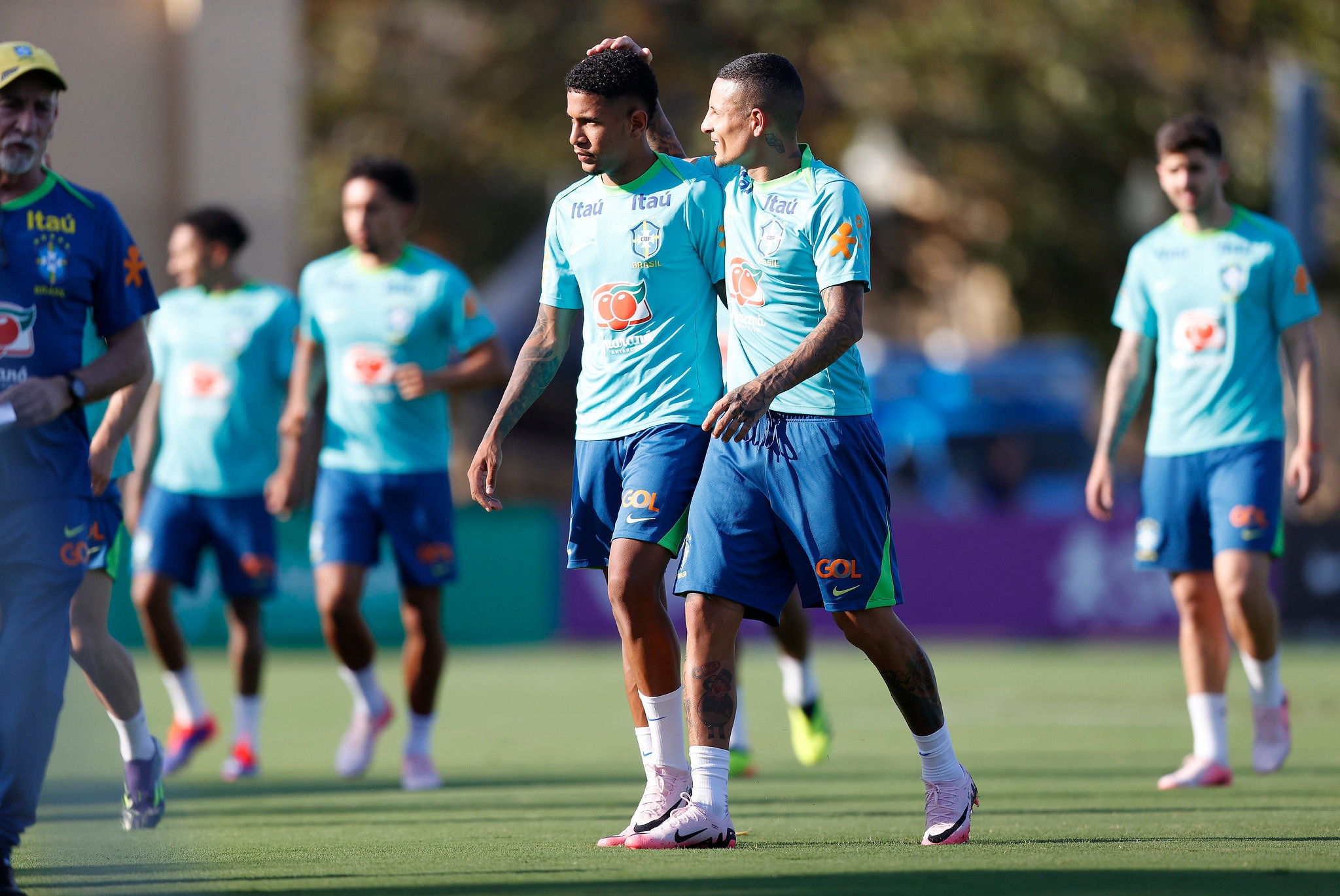 Guilherme Arana, do Atlético, e Savinho, revelado pelo Galo, devem ganhar chance contra o México