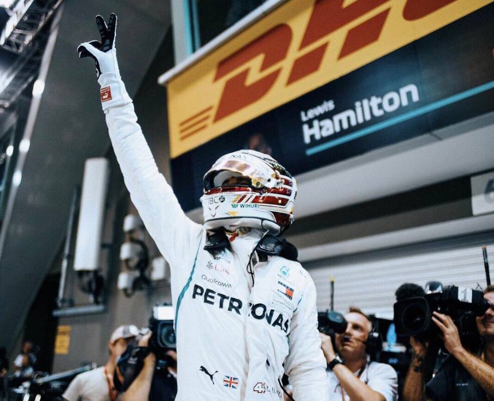 De ponta a ponta, Hamilton vence e aumenta vantagem na liderança do campeonato