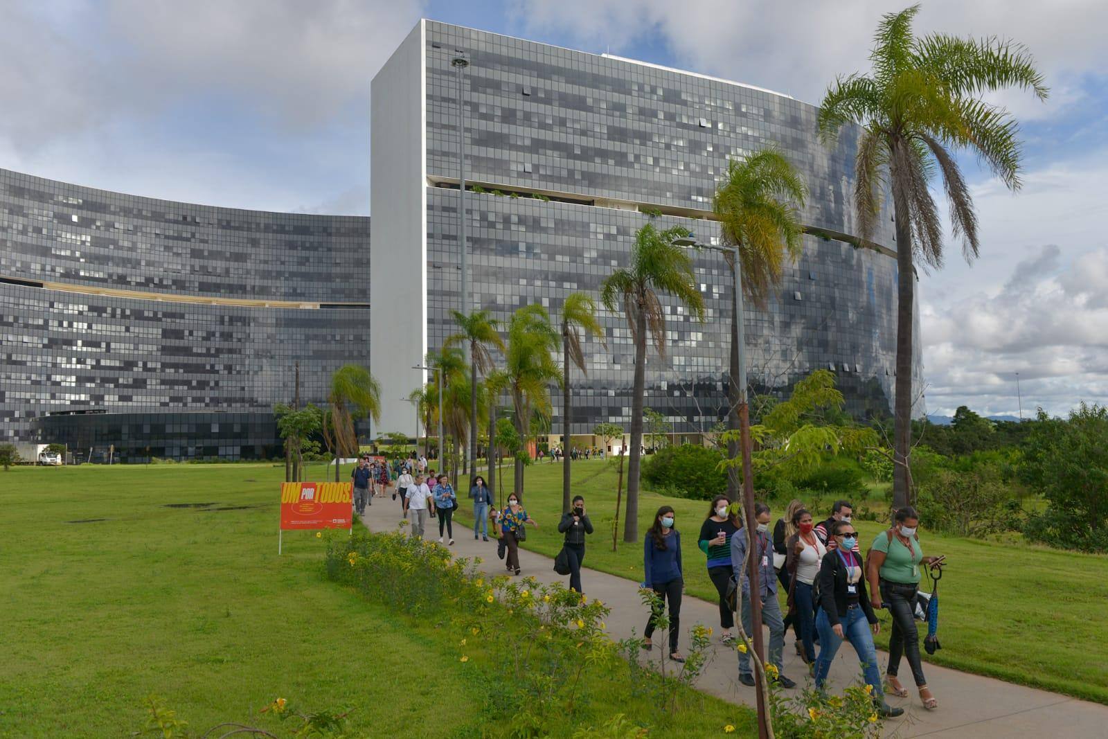 Retorno de servidores ao trabalho presencial na Cidade Administrativa de Minas Gerais