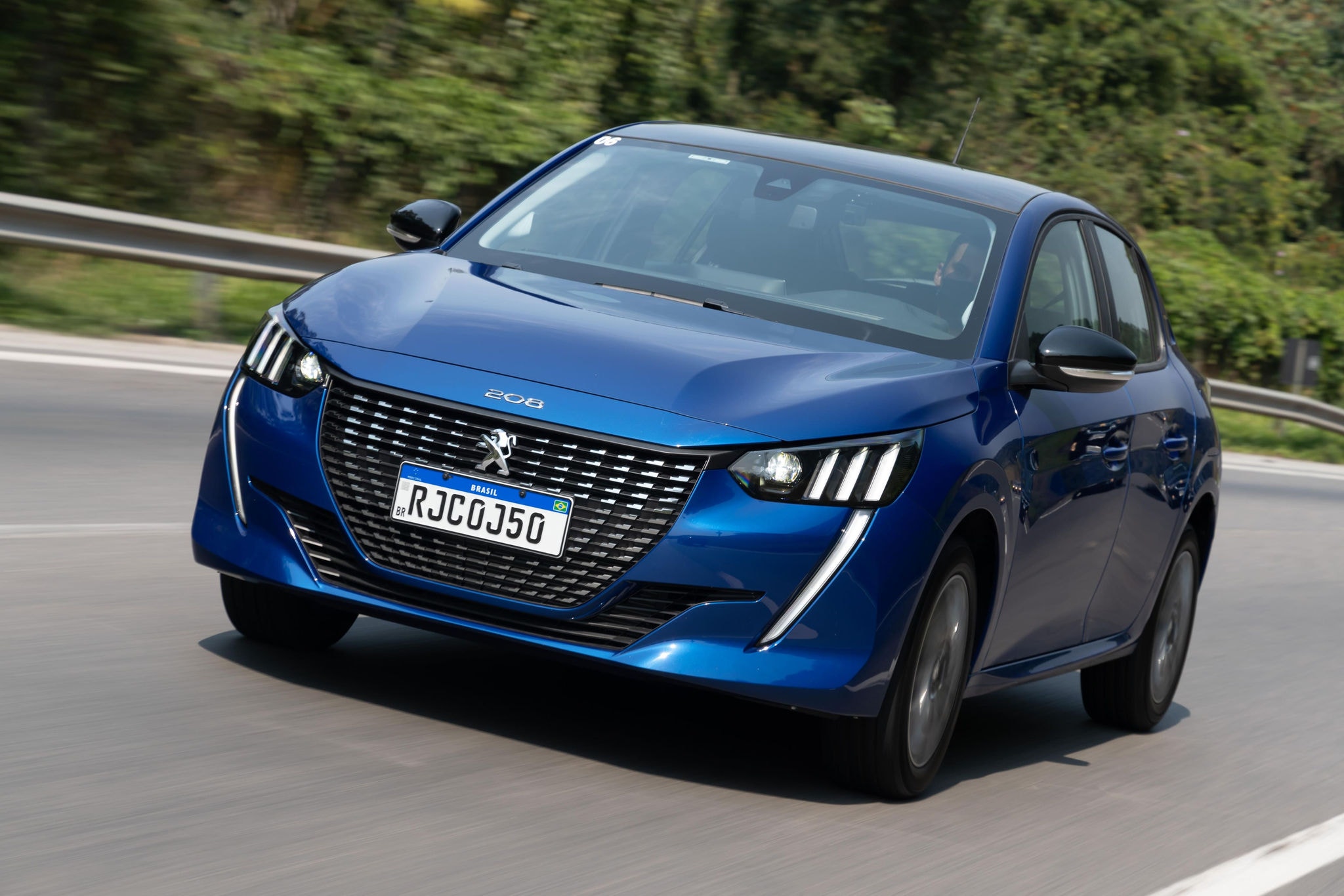 Peugeot 208 será reestilizado na Europa; novo visual também chegará ao Brasil