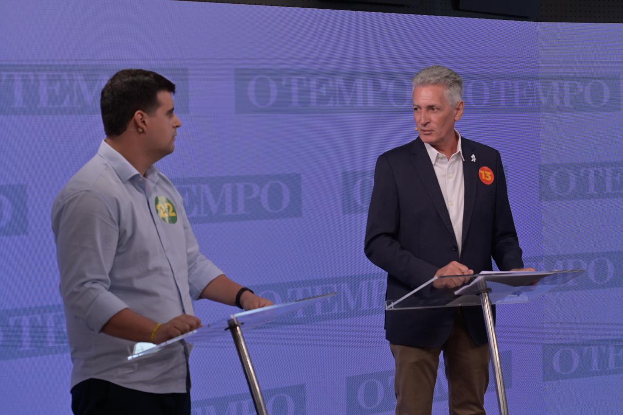 Rogério Viana e Bruno Engler durante debate de O TEMPO