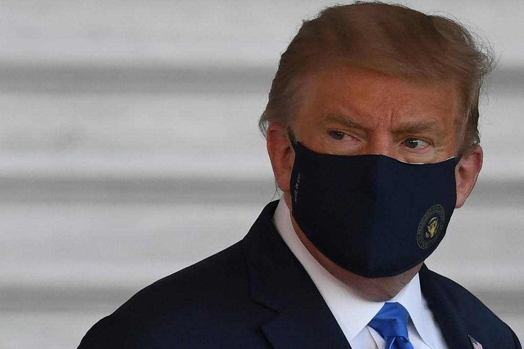 Donald Trump está com coronavírus, mas Casa Branca diz que presidente está muito bem