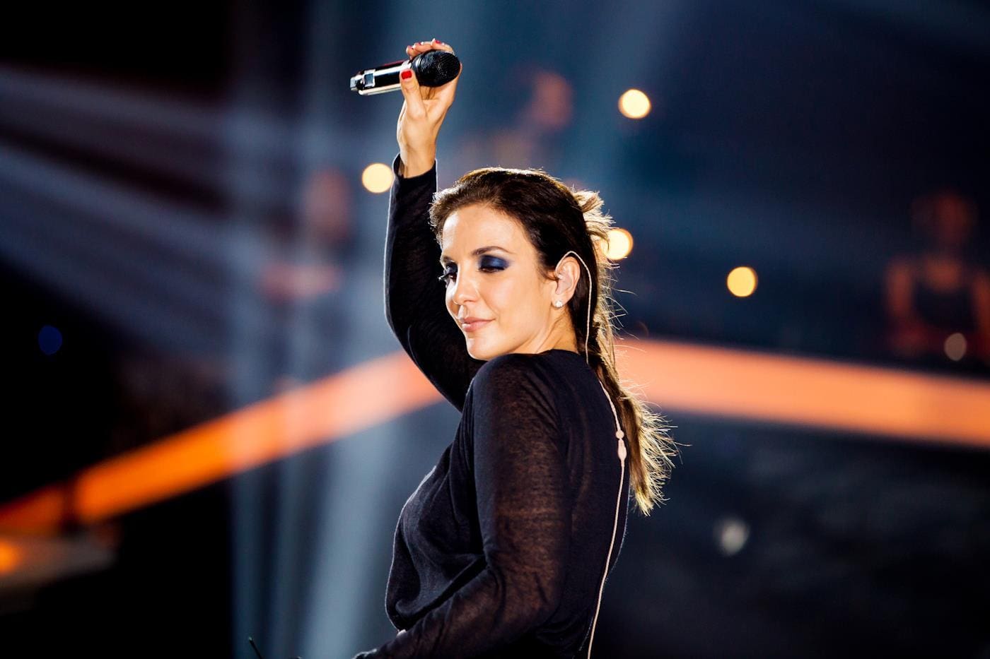 Um dos maiores sucessos de Ivete Sangalo também é uma regravação; a música Eva, mais tocada em carnavais
