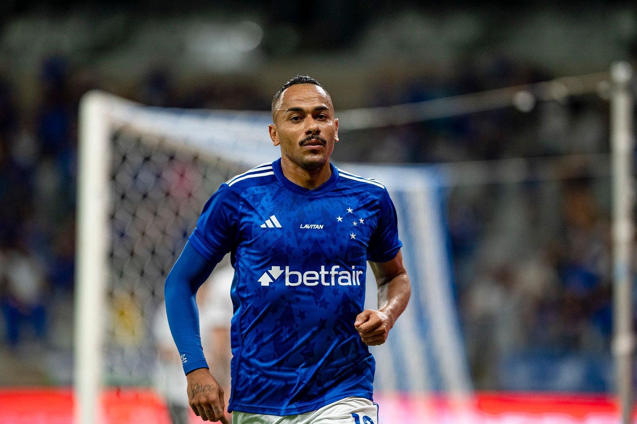 O atacante Rafael Elias foi emprestado pelo Cruzeiro para o Kyoto Sanga, do Japão