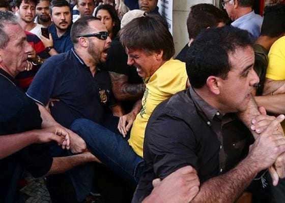 Jair Bolsonaro foi atacado durante a campanha presidencial de 2018, em Juiz de Fora