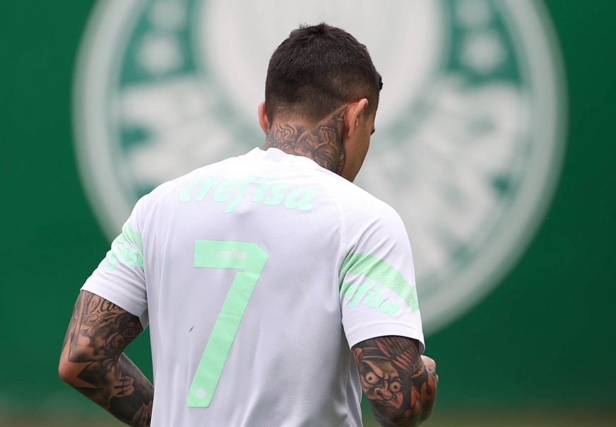 Tentado pelo Cruzeiro, Dudu ainda não jogou pelo Palmeiras em 2024