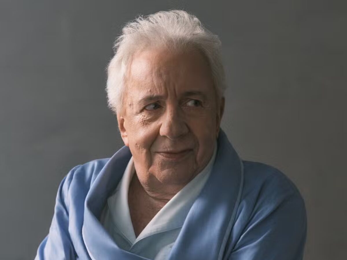 'Nunca escondi minha sexualidade', avisa Marco Nanini aos 63 anos de carreira