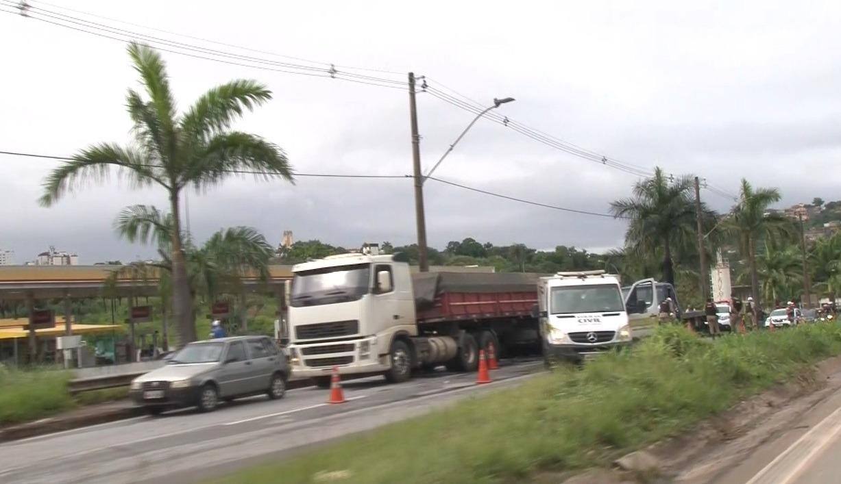 Acidente aconteceu na altura do Engenho Nogueira