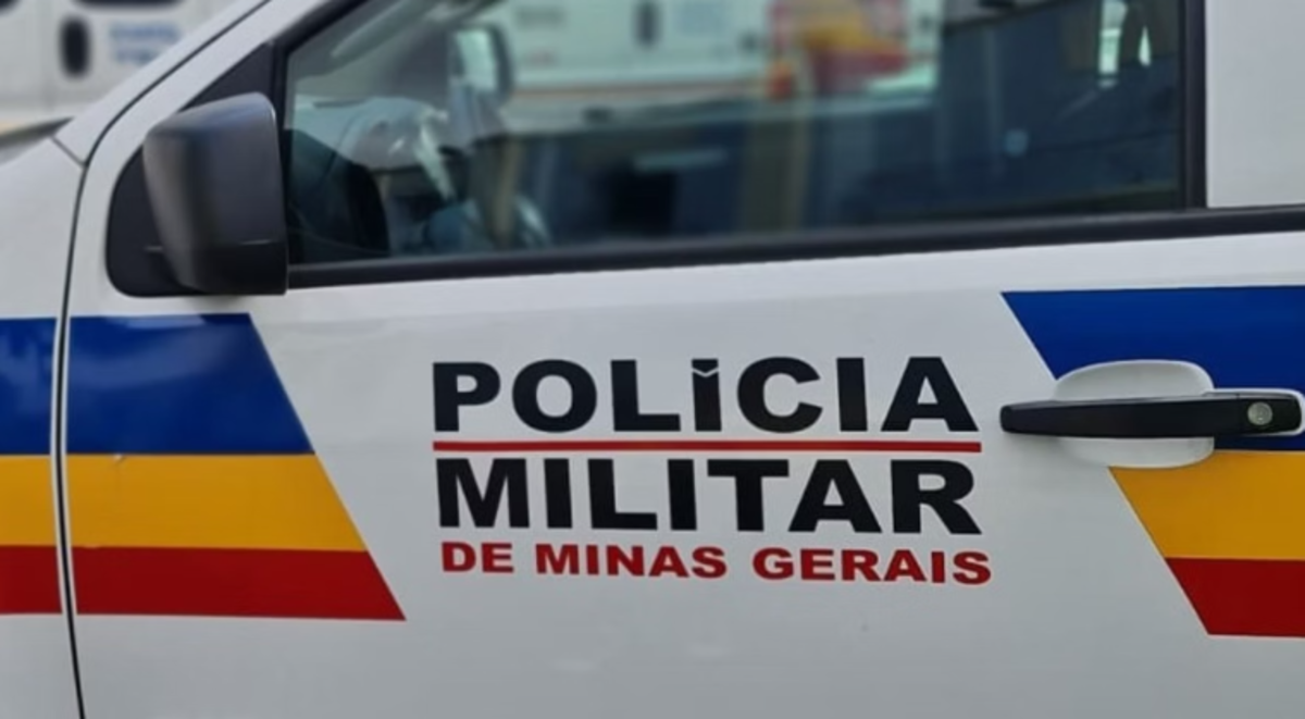 A PMMG fez buscas pelo suspeito, mas o homem não havia sido localizado até a publicação desta matéria
