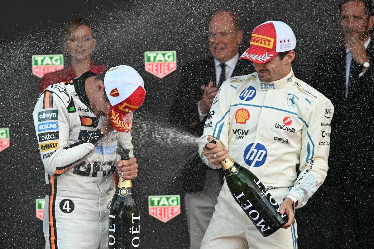 Lando Norris e Oscar Piastri, da McLaren, no GP de Mônaco 