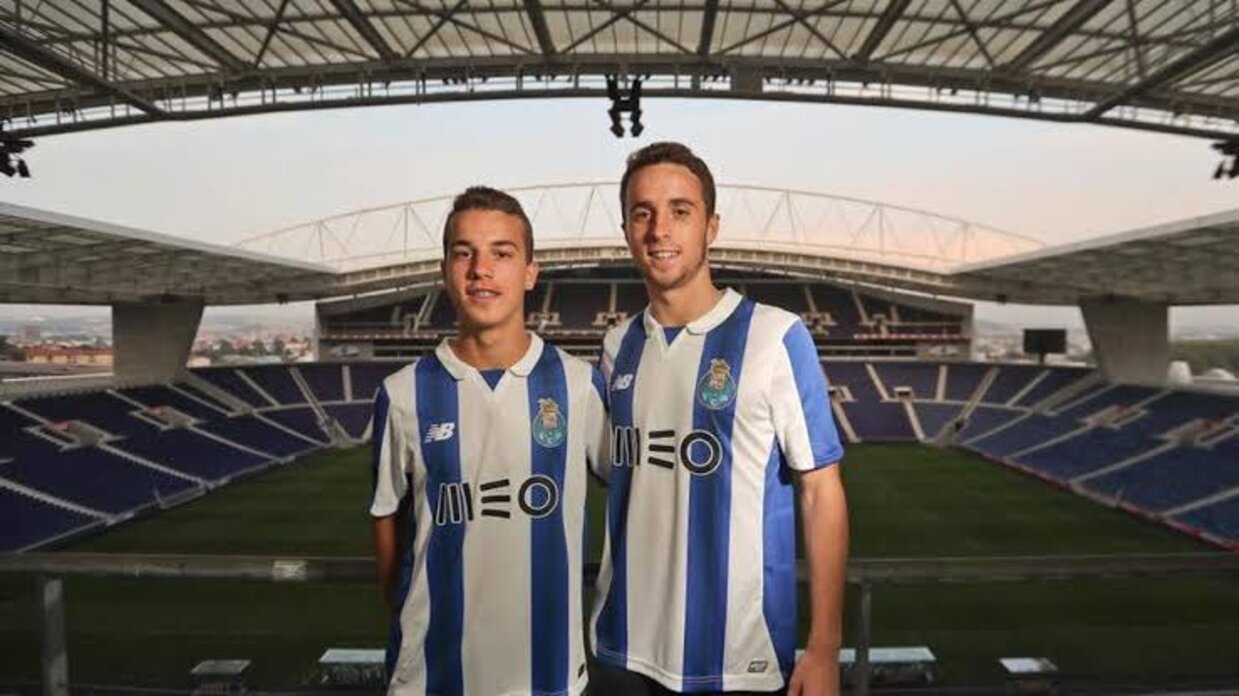 Cruzeiro postou foto dos irmãos Diogo Jota e André Silva no período em que chegaram ao Porto