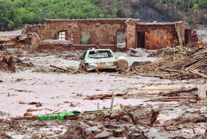 Imagem da lama em Mariana (MG). Samarco ficou 5 anos sem operar após o rompimento da barragem de Fundão, em Mariana, que matou 19 pessoas e provocou a maior tragédia ambiental do país