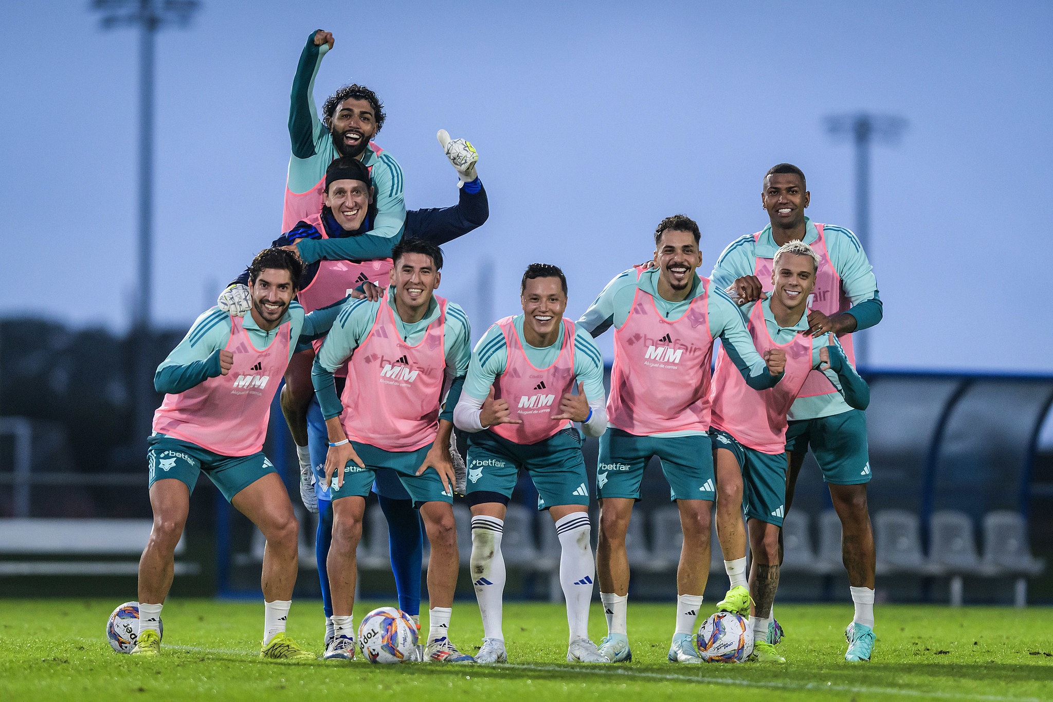 Camisa 9 iniciou os treinamentos pelo time nos Estados Unidos