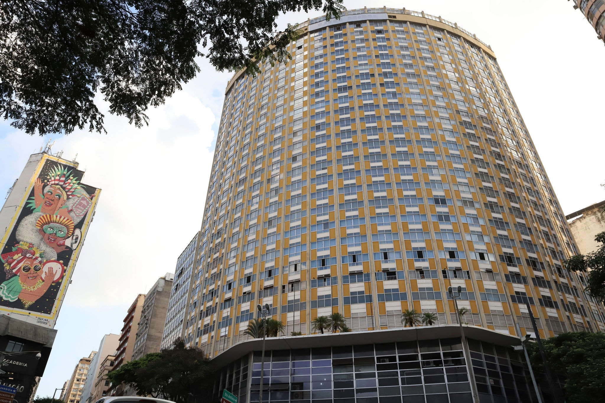 Tradicional hotel de Belo Horizonte está fechado há seis meses e sem perspectiva de nova ocupação
