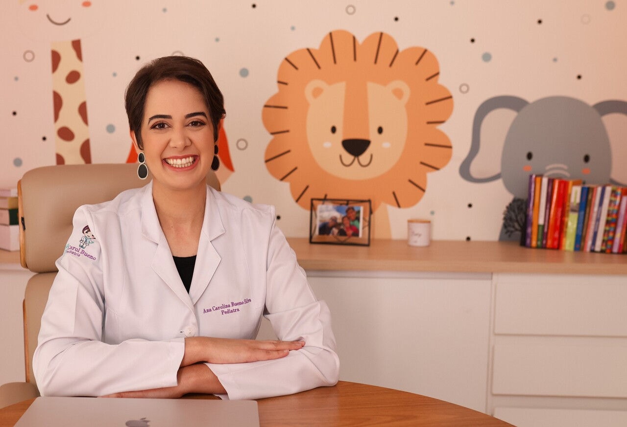 A pediatra, educadora parental e professora universitária, Dra. Ana Carolina Bueno
