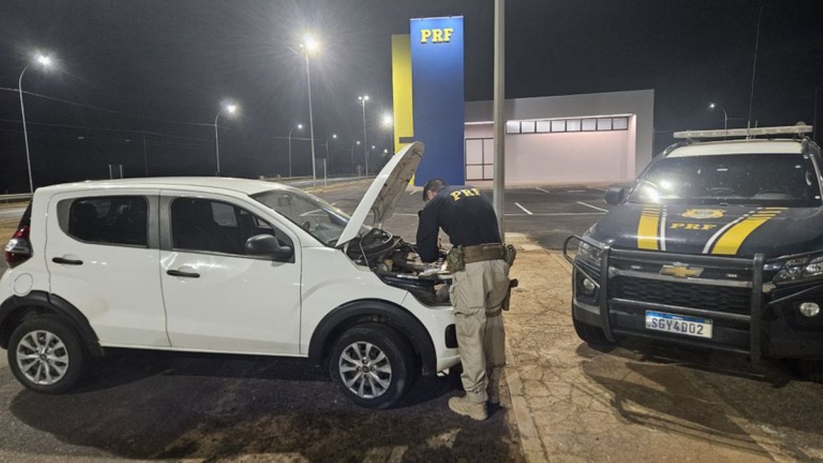 PRF recuperou o carro que tinha registro de furto em Uberaba