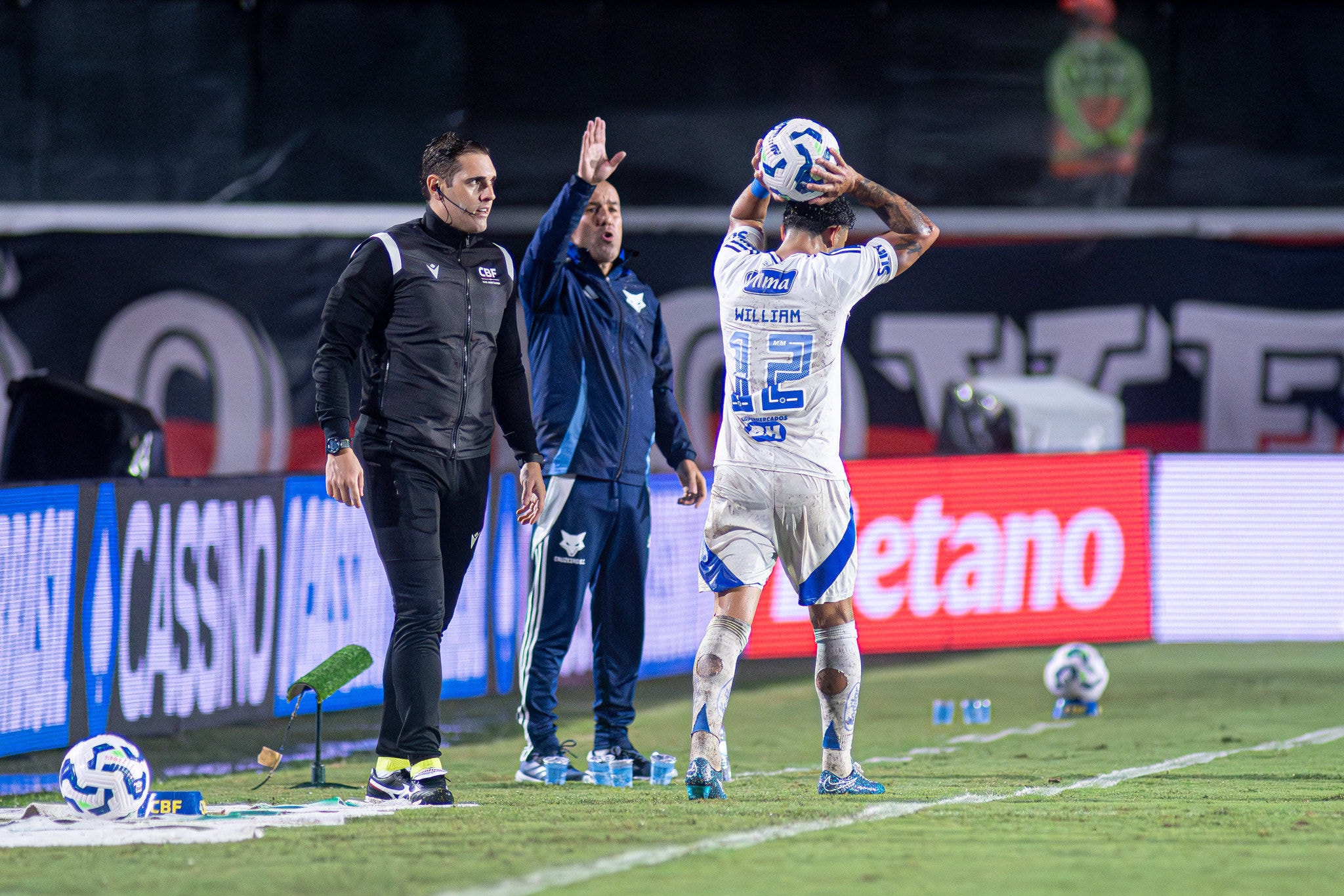 Português não aprovou condições do campo de jogo