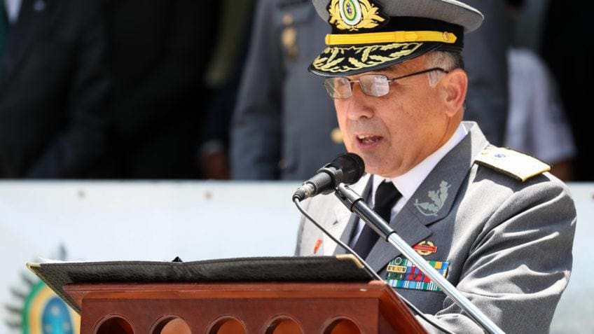 O general Gustavo Henrique Dutra de Menezes era o chefe do Comando Militar do Planalto, responsável pelo Quartel-General do Exército em Brasília, durante os atos de 8 de janeiro