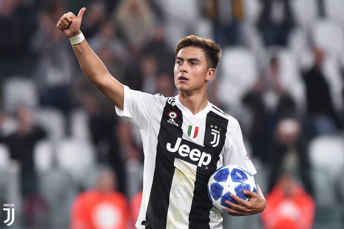 Sem Ronaldo, Dybala brilha e Juventus vence a segunda