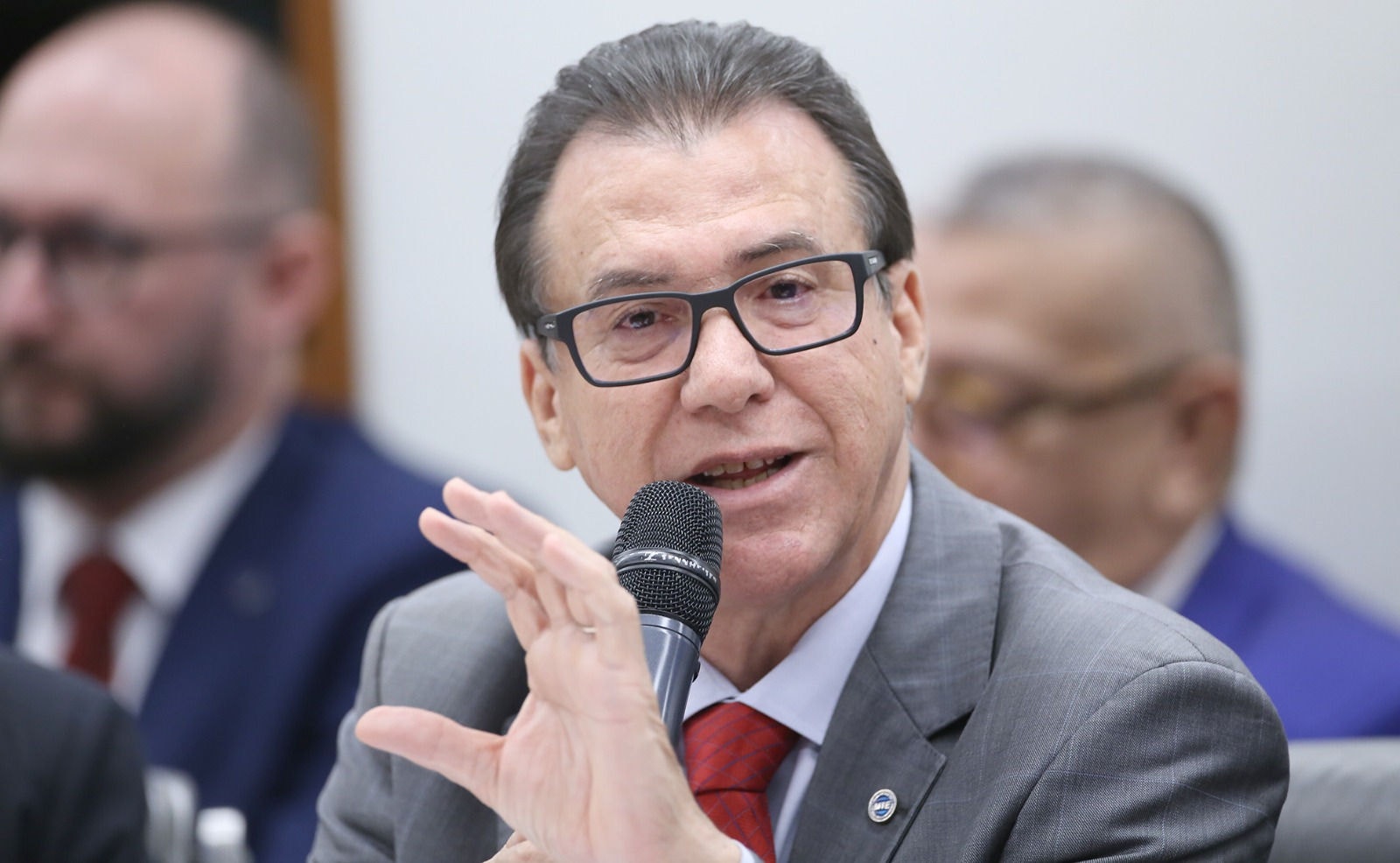 Ministro Luiz Marinho se encontrou com o presidente da Câmara, Hugo Motta (Republicanos-PB), nesta segunda-feira (16)