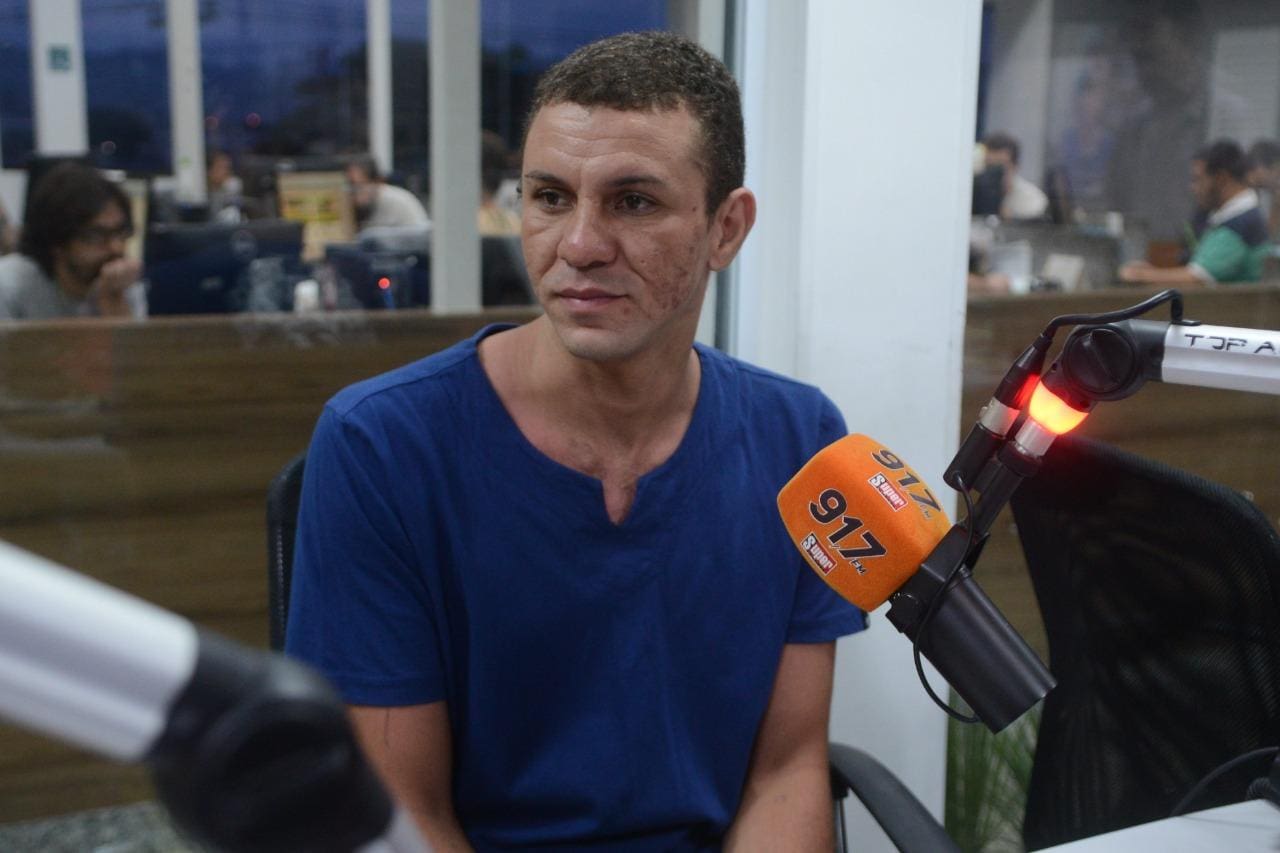 Wesley Muniz foi entrevistado pelo apresentado Laudívio Carvalho, no programa Patrulha da Cidade, da rádio Super