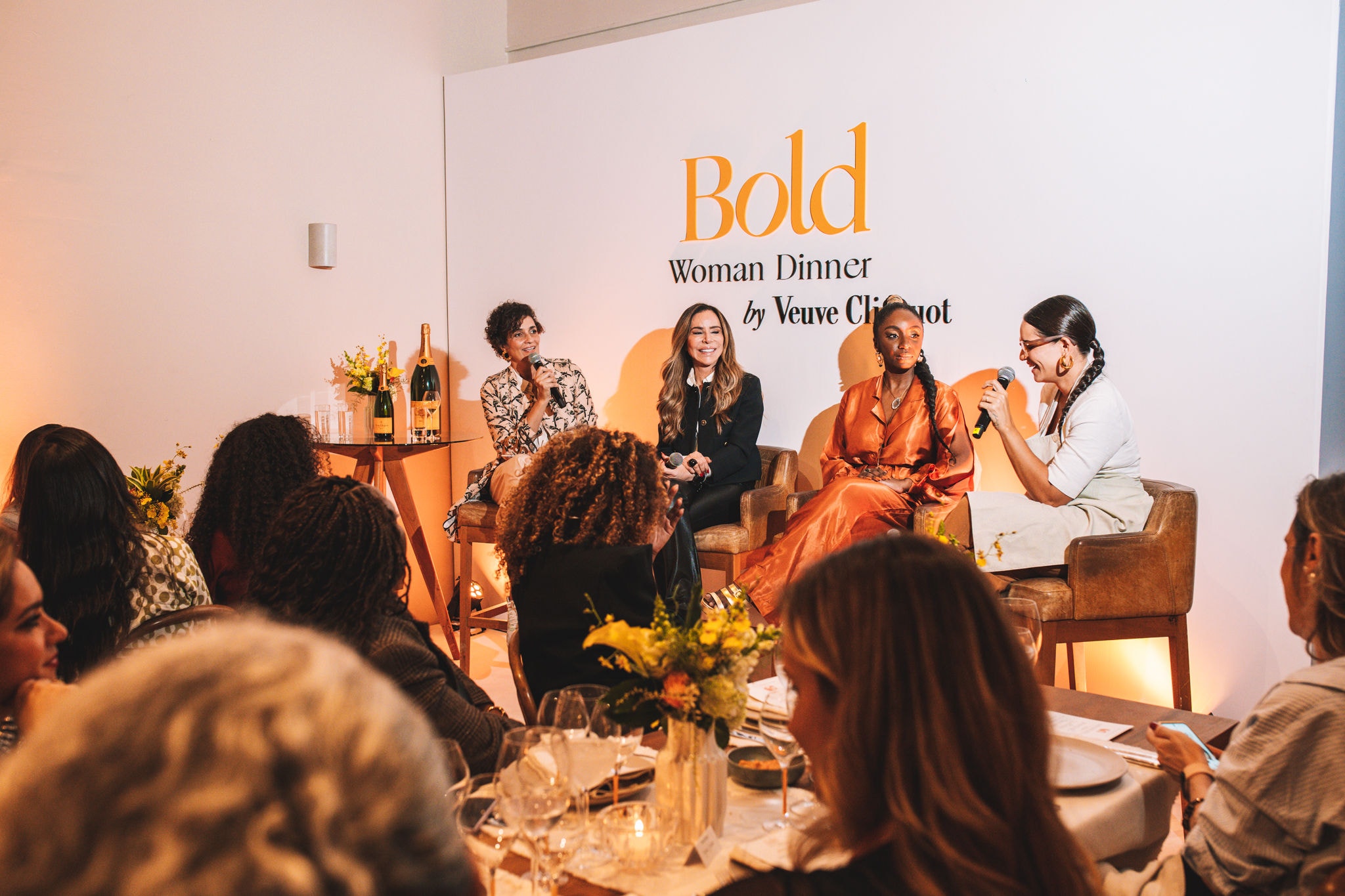  O evento reuniu uma seleção notável de mulheres empreendedoras, CEOs e visionárias que são as mentes por trás de seus próprios empreendimentos