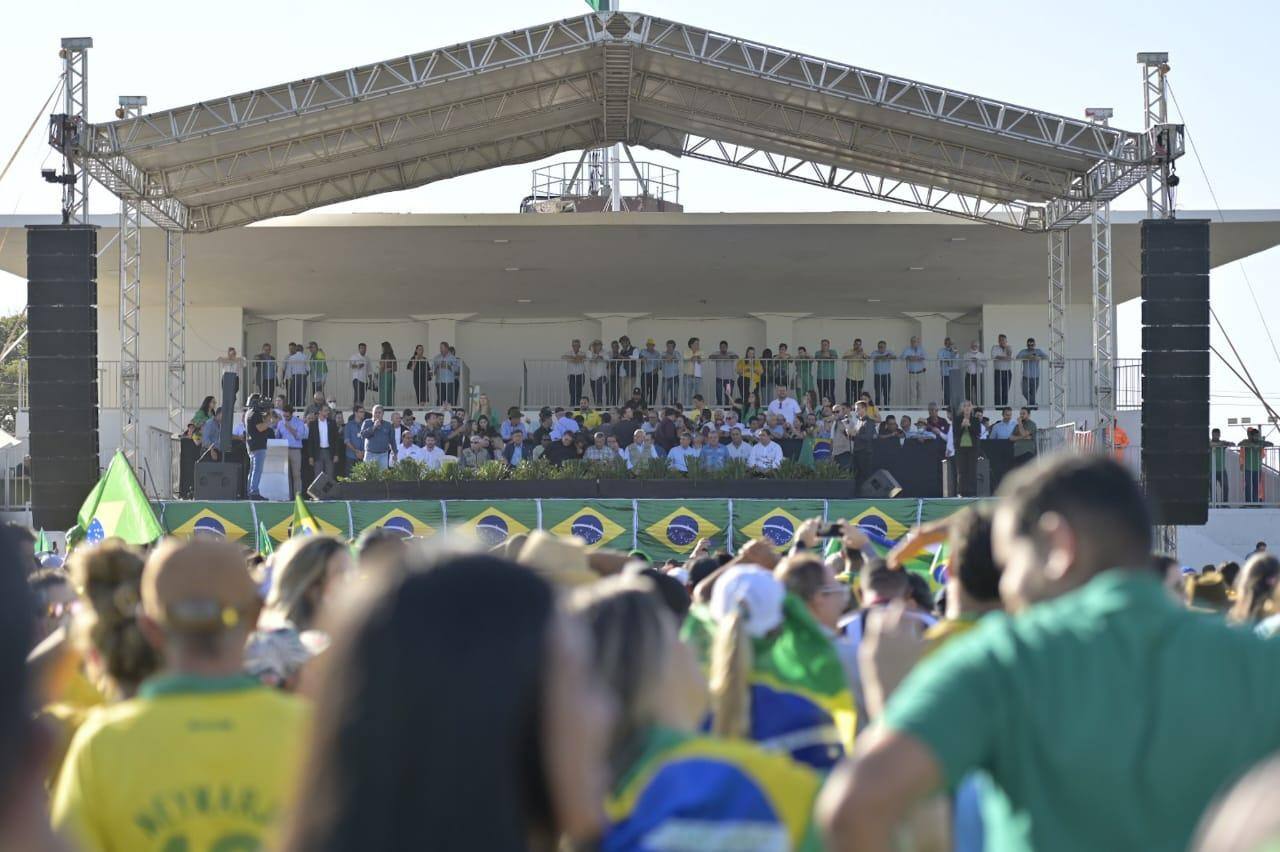 Bolsonaro em visita a Montes Claros