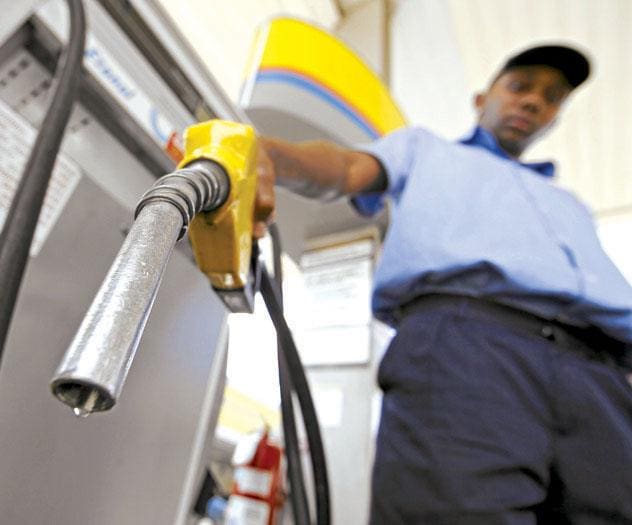 Petrobras aumenta o preço da gasolina em 6% e o do diesel em 4%