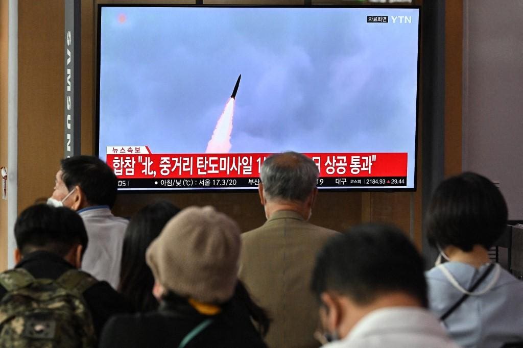 Coreia do Norte dispara míssil contra o Japão