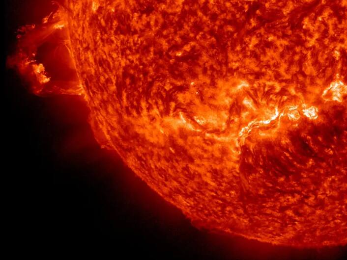 Expedições pretender investigar sistema de radiação do Sol e desbravar Titã