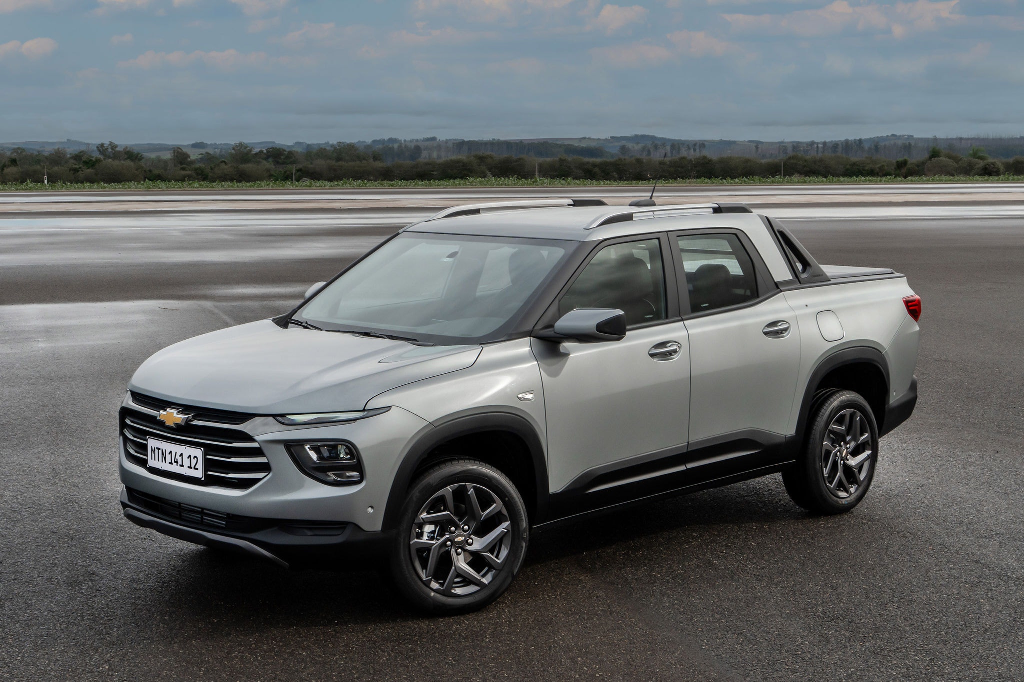 Chevrolet Montana 2026 chega às lojas a partir de R$ 141.790
