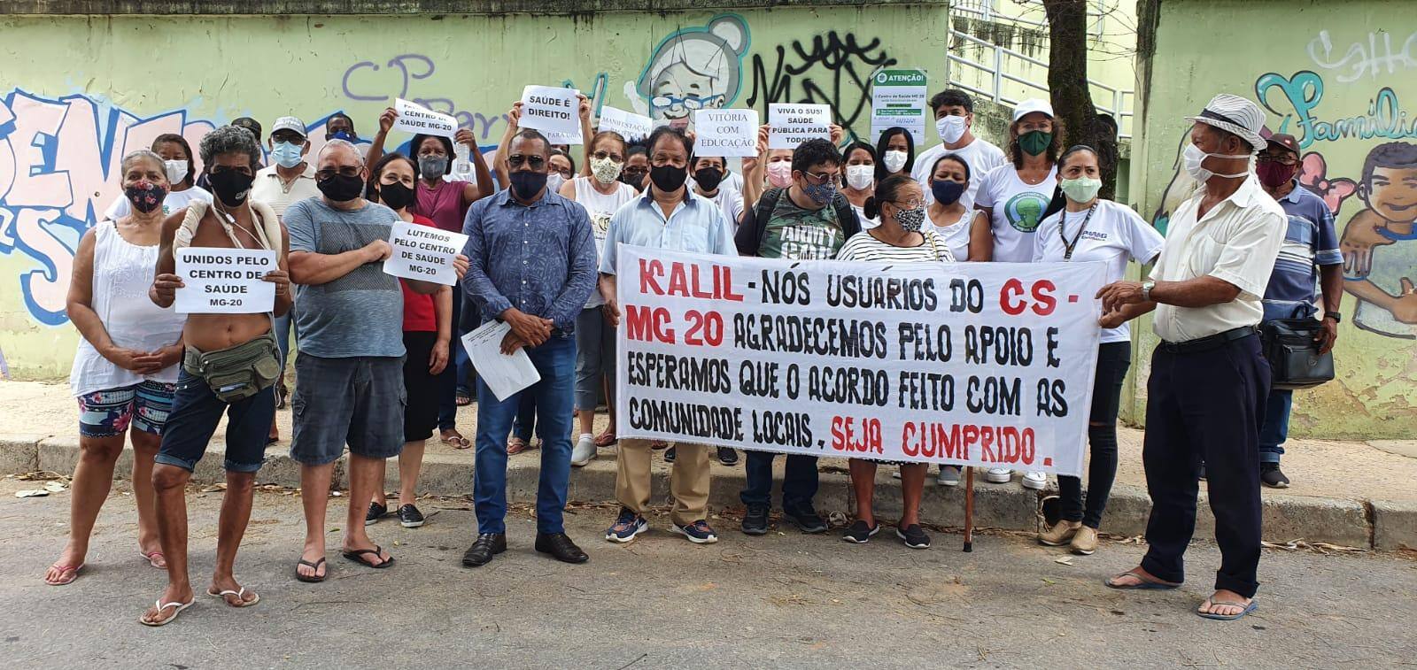 Ao fazer a manifestação, moradores celebraram que o protesto foi pacífico e sem violência