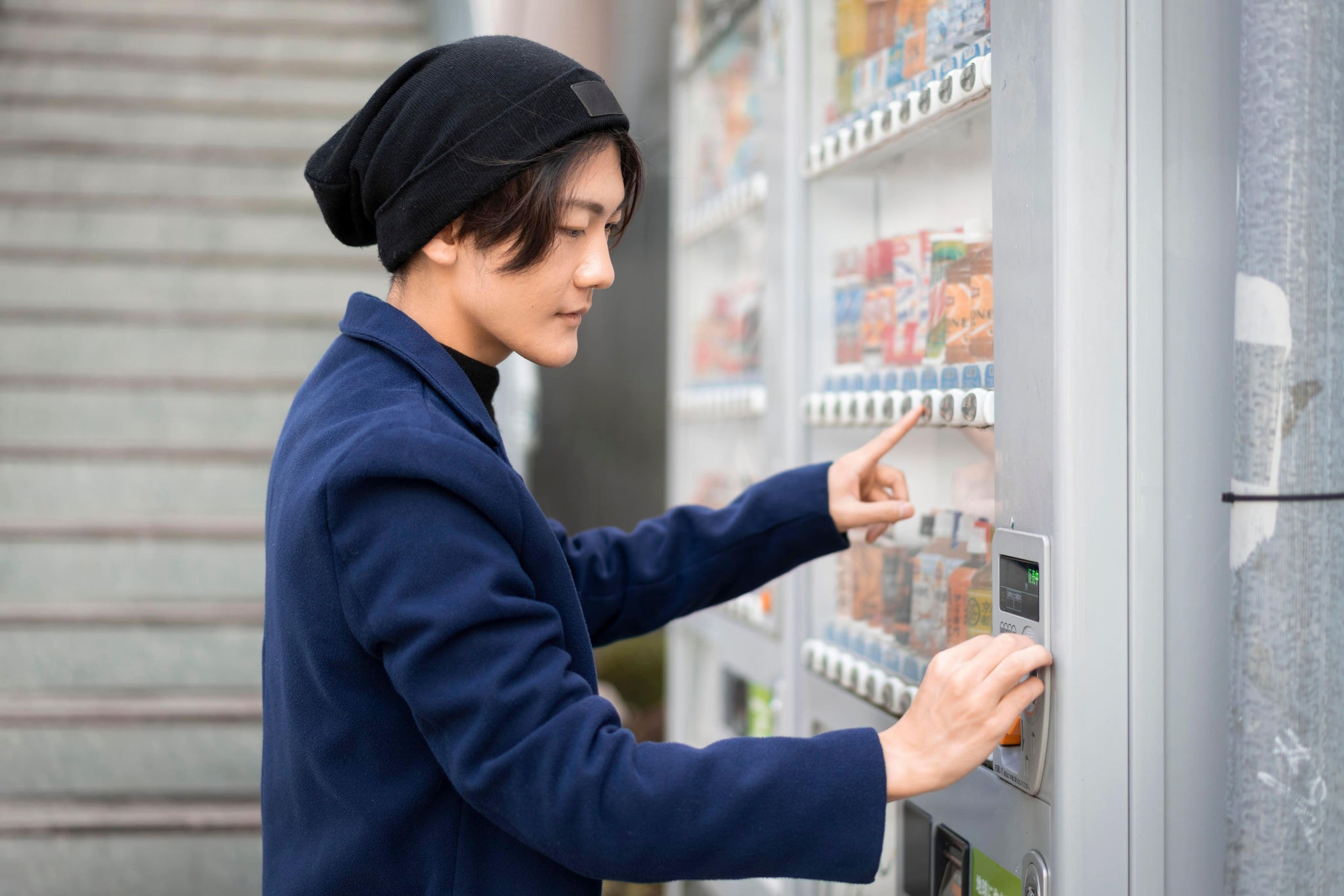 Empresário japonês teve a iniciativa de disponibilizar carne de ursos pretos asiáticos para venda em máquinas