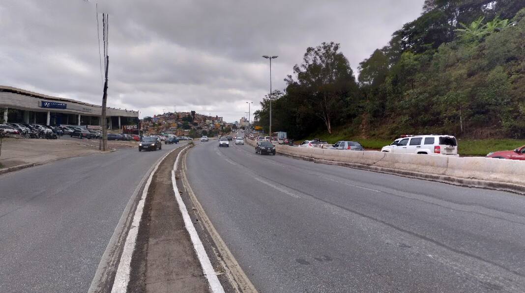 Crime aconteceu na avenida Nossa Senhora do Carmo, em BH