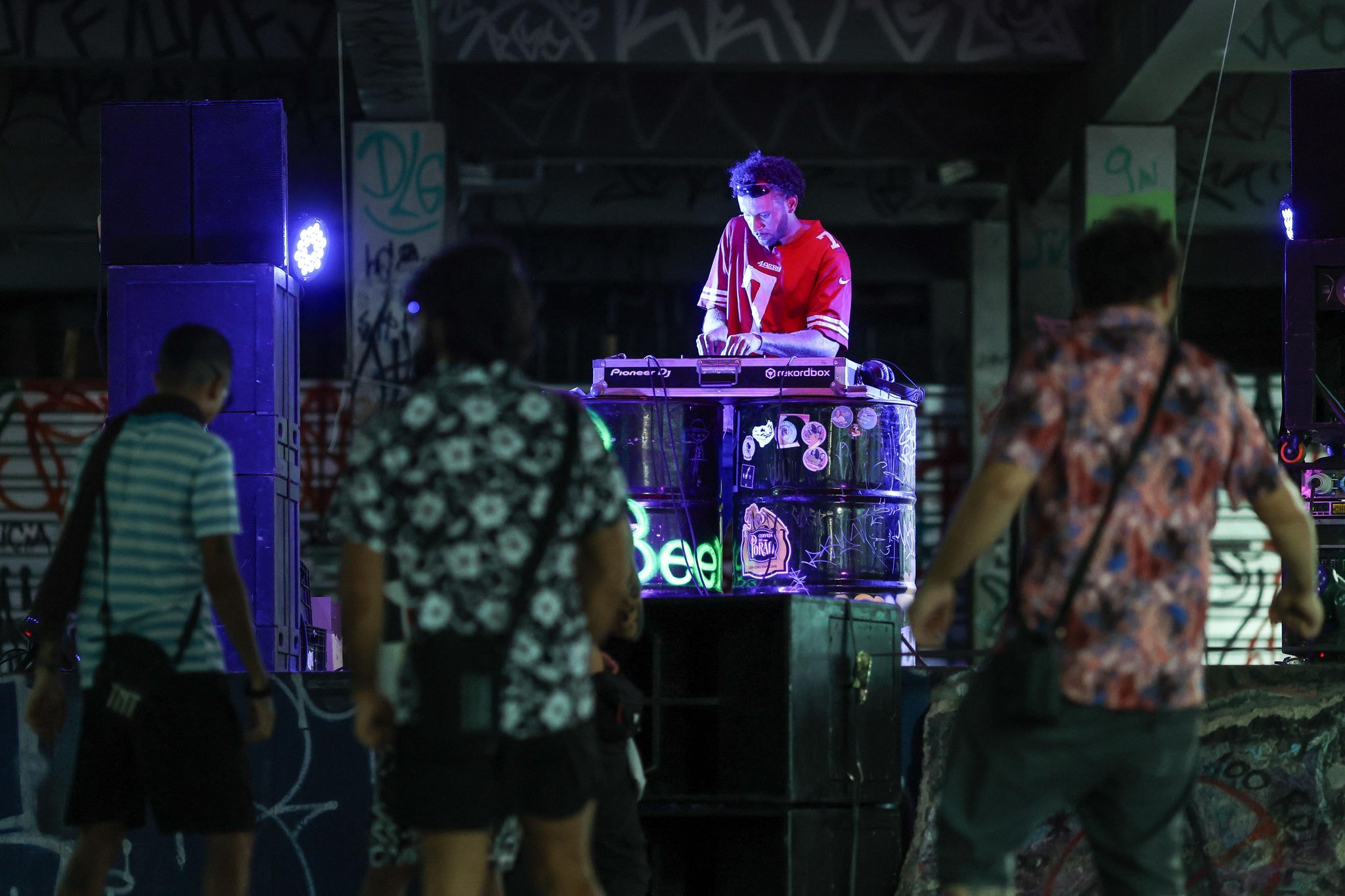 Viaduto Carna Trance agita foliões com música eletrônica no pré-Carnaval de BH 