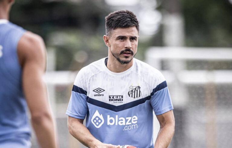 Ex-Cruzeiro e Palmeiras, Willian Bigode reforça ataque do Peixe