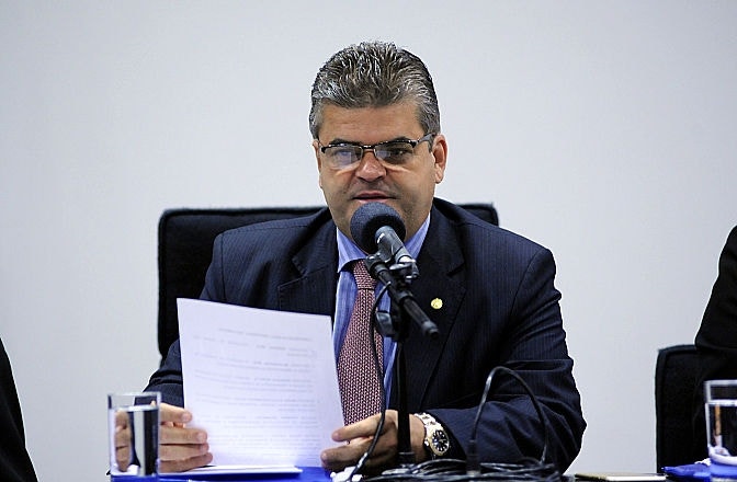 O ex-prefeito de Duque de Caxias, Washington Reis, alvo de operação da PF