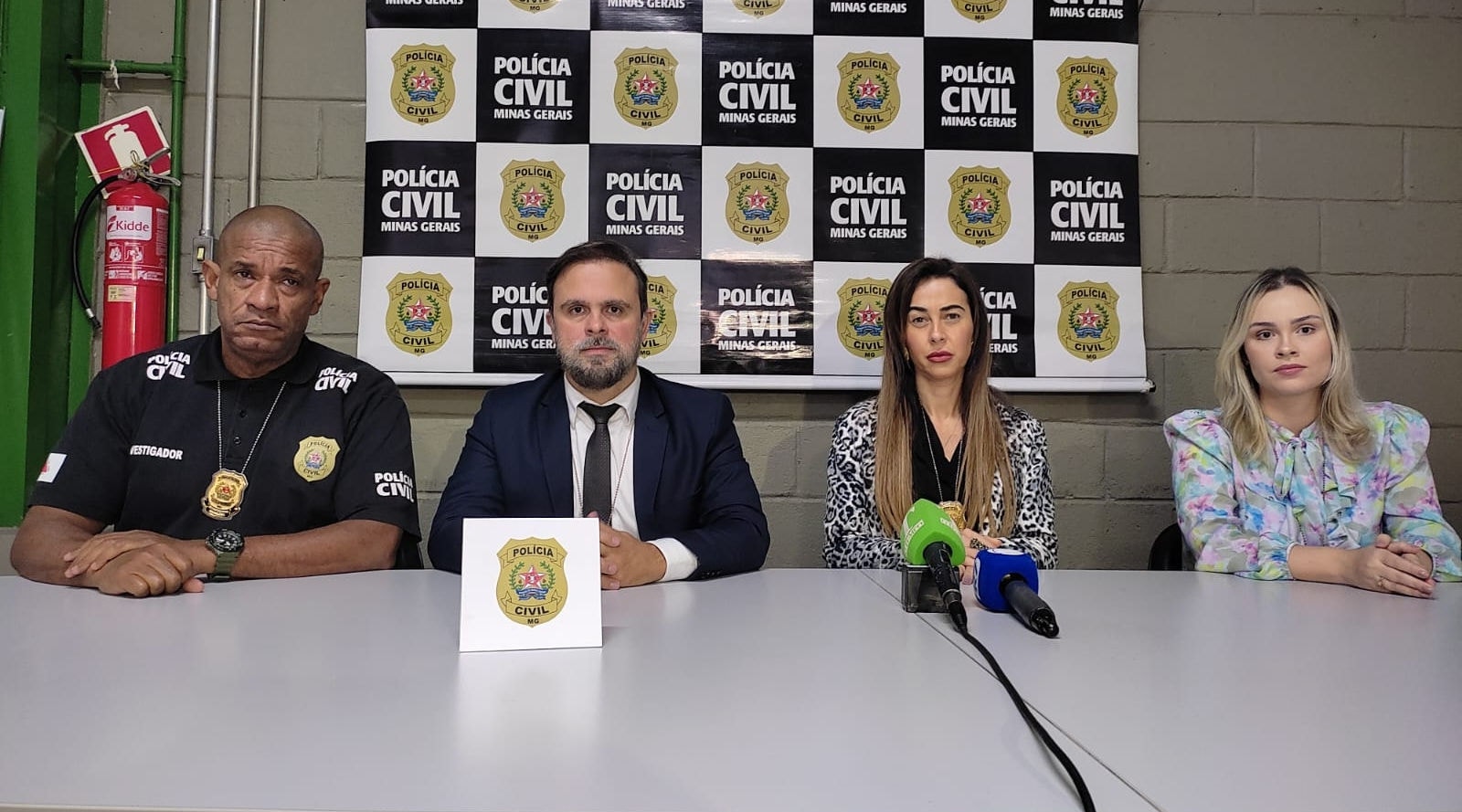 O suspeito, preso em flagrante na data dos fatos, foi indiciado por estupro de vulnerável 