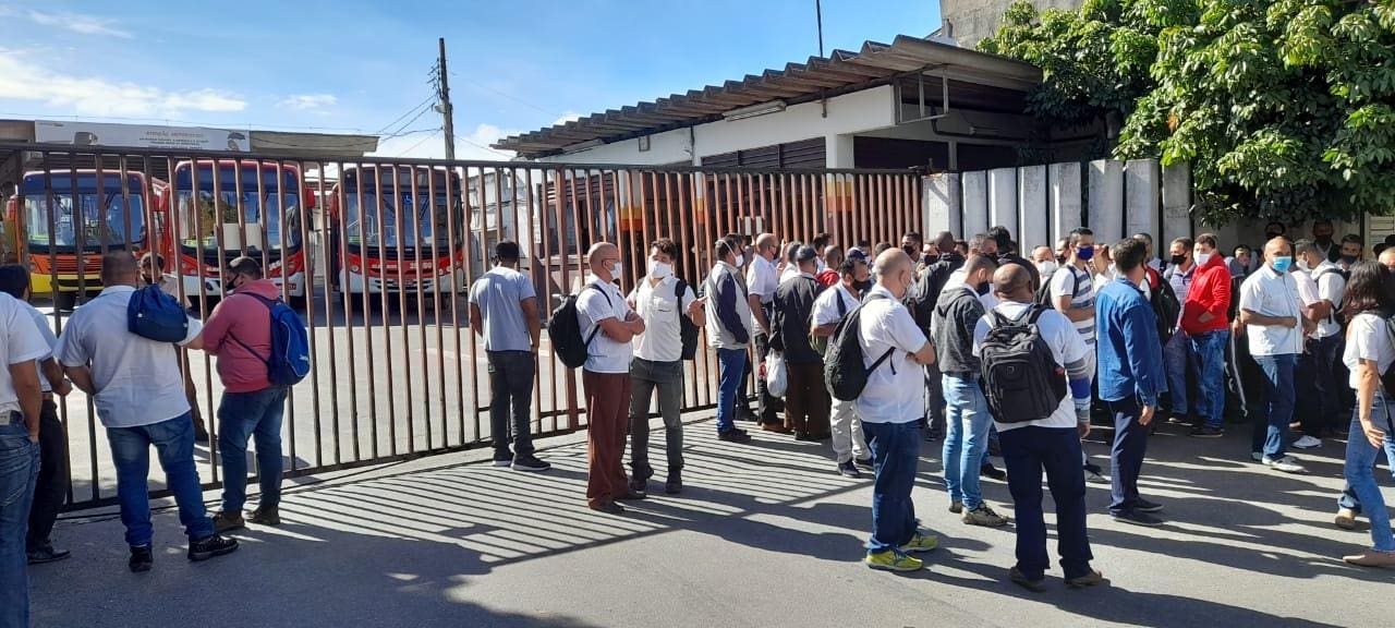 Trinta e cinco linhas não rodaram na manhã desta quarta