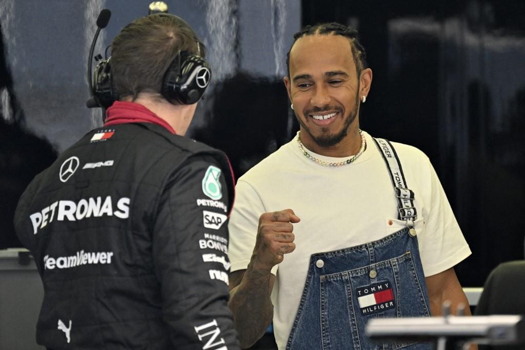 Piloto inglês Lewis Hamilton