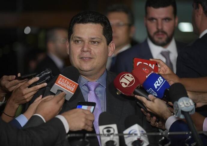 Davi Alcolumbre (DEM-AP), presidente do Senado