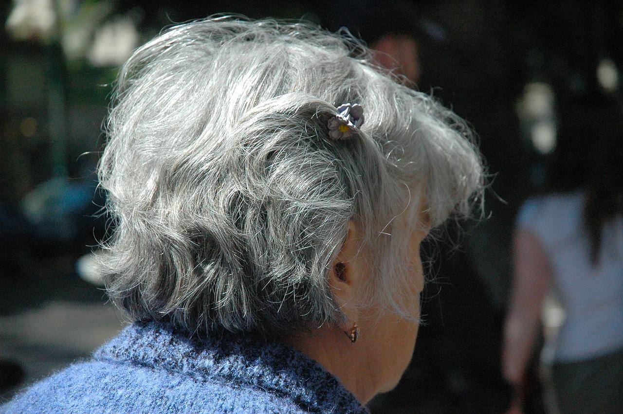 woman-208723_1280jpg