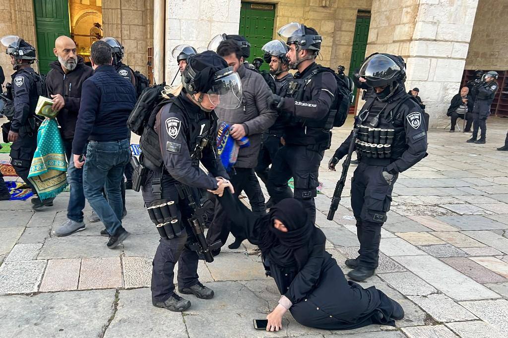 confronto israel palestina mesquita Al-Aqsa jerusalém 542023