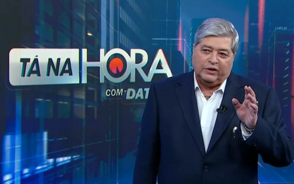 Datena apresenta o Tá na Hora no SBT